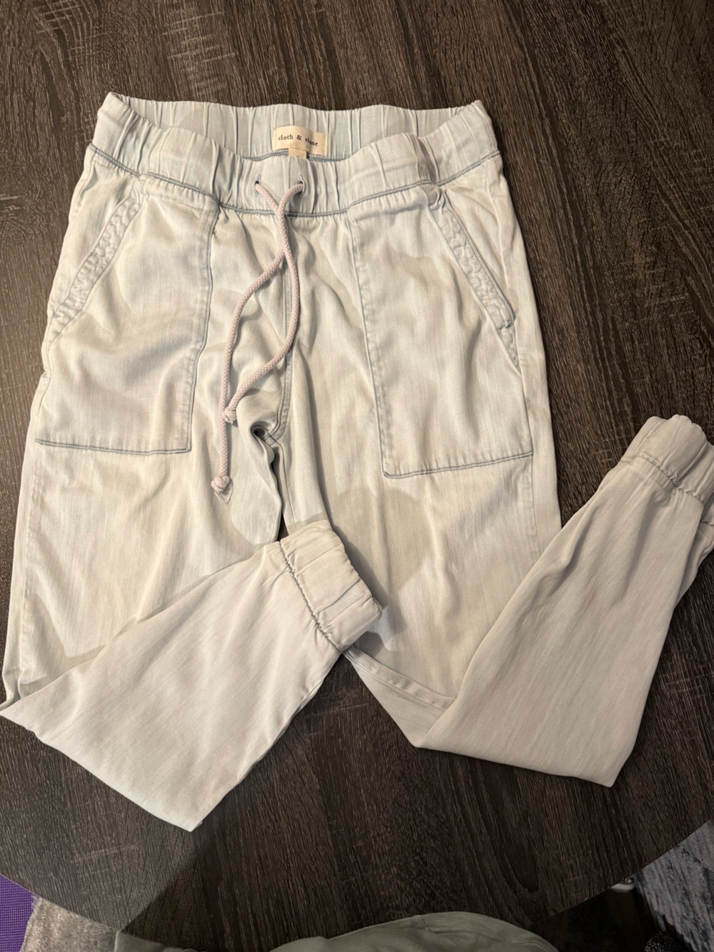 Cloth & Stone Light Wash Chambray Utility Joggers